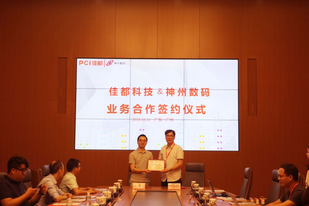 1573452105350536.jpg 640 (1).jpg